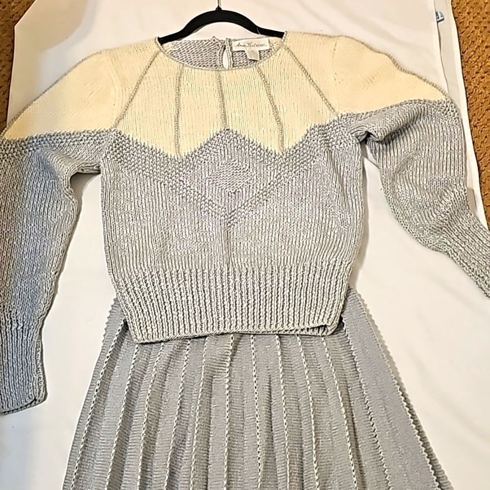 Ann Katrineβ vintage knit skirt setβsize 8